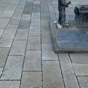 鄂尔多斯仿古石铺装效果