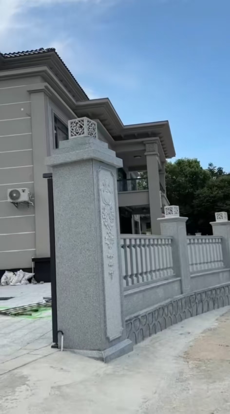 鄂尔多斯 芝麻白别墅围墙栏杆，私人订制