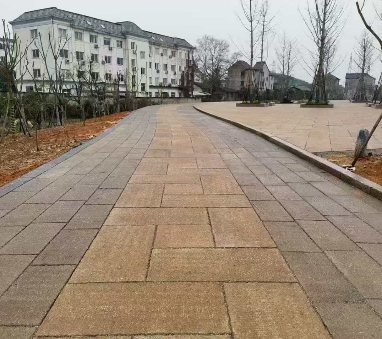鄂尔多斯仿古石铺装效果