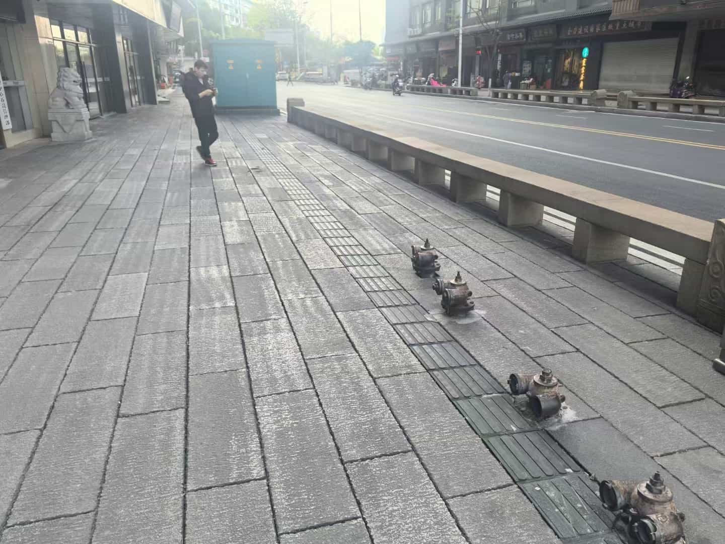 鄂尔多斯仿古石铺装效果