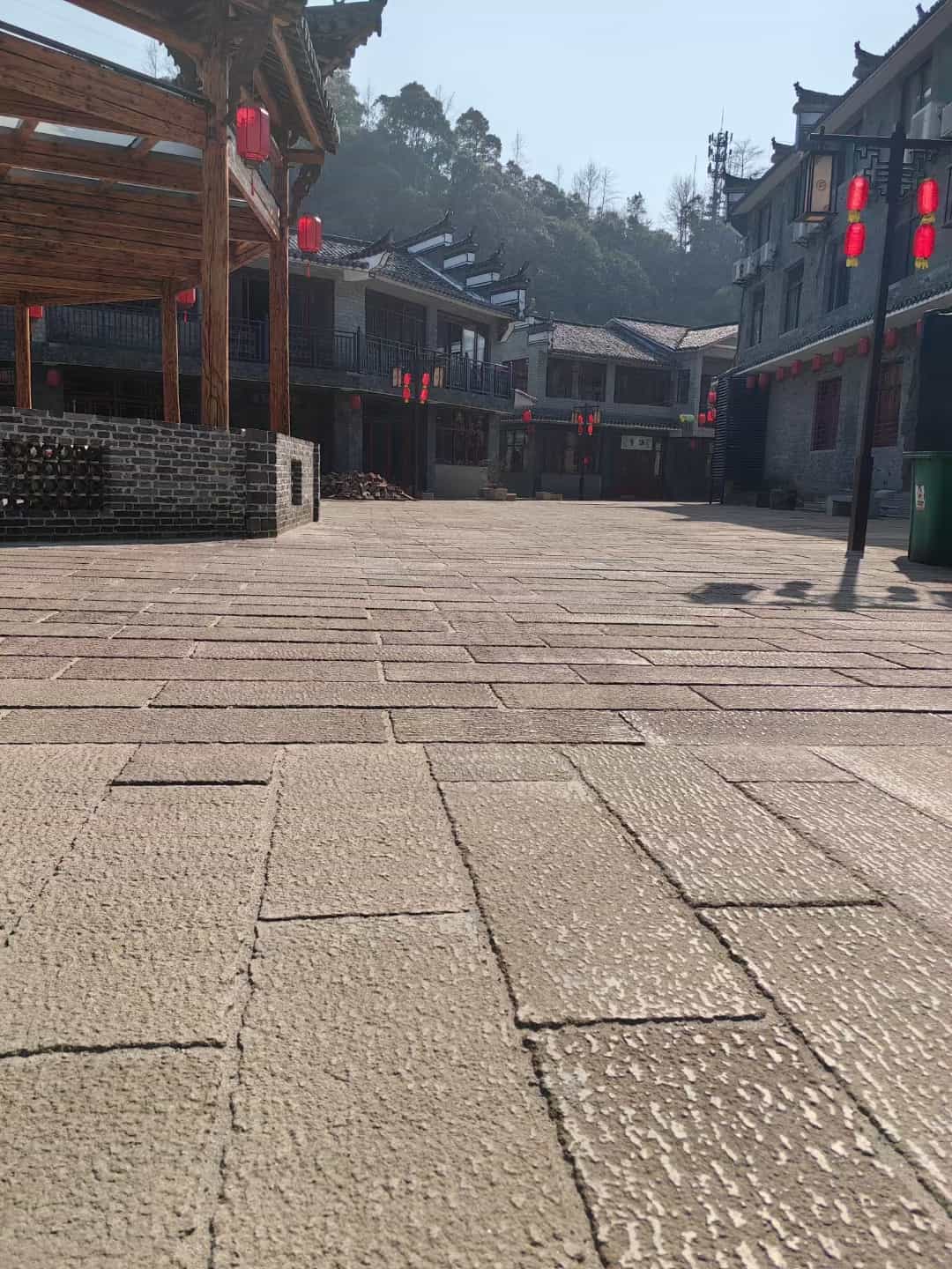 鄂尔多斯仿古石铺装效果