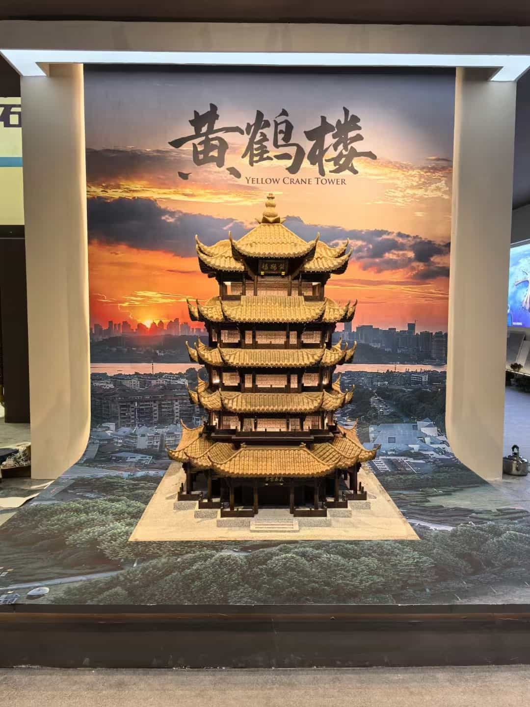 鄂尔多斯仿古石文创作品-黄鹤楼
