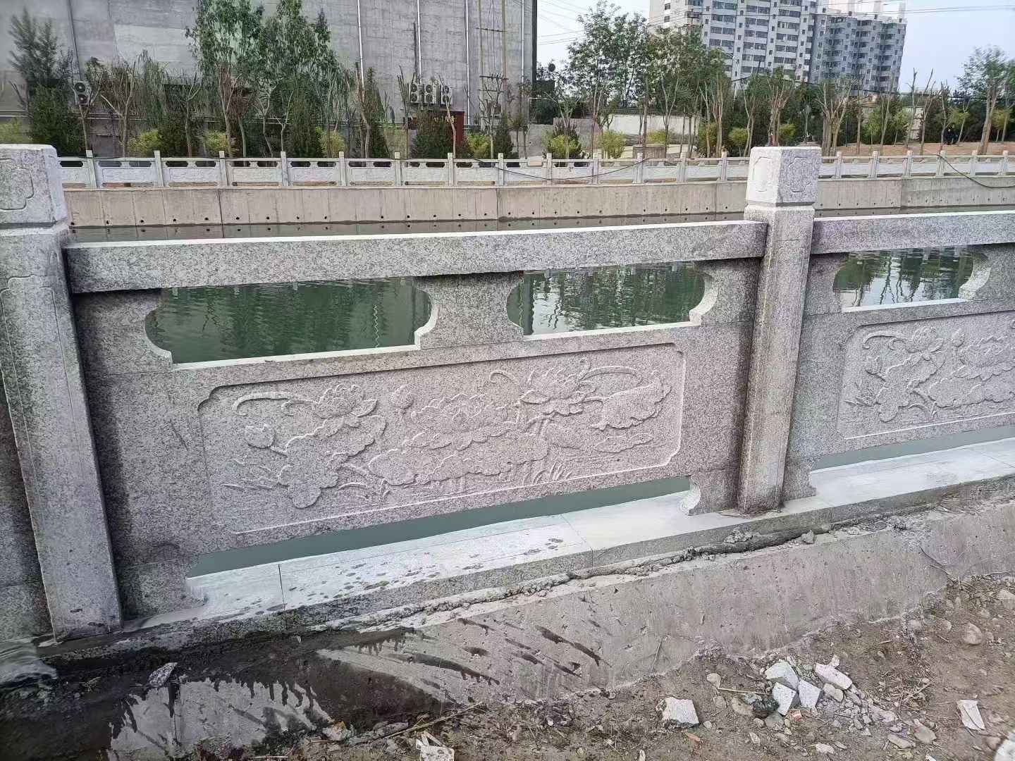 鄂尔多斯 芙蓉白大花桥梁、河道，石材栏杆、围栏、护栏